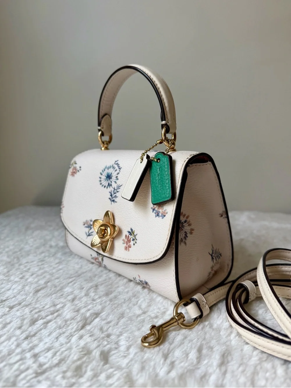 Coach mini Tilly bag with floral print and tea rose turnlock - Picture 6 of 12